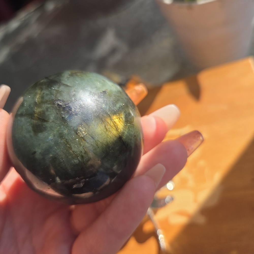 Labradorite Sphere - Picture 7 of 7